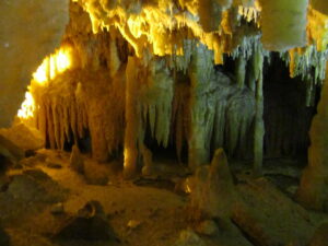 grot stalgmieten en stalactieten 